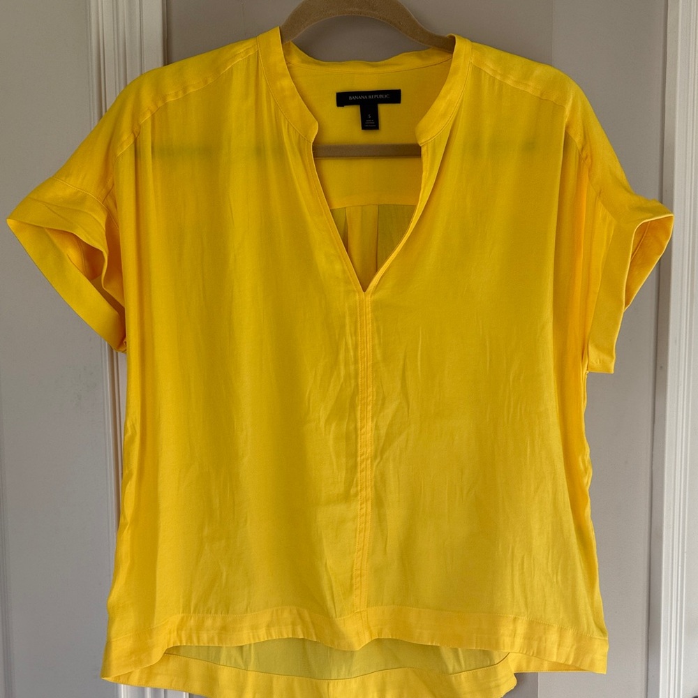 Banana Republic Women's Bright Yellow Blouse